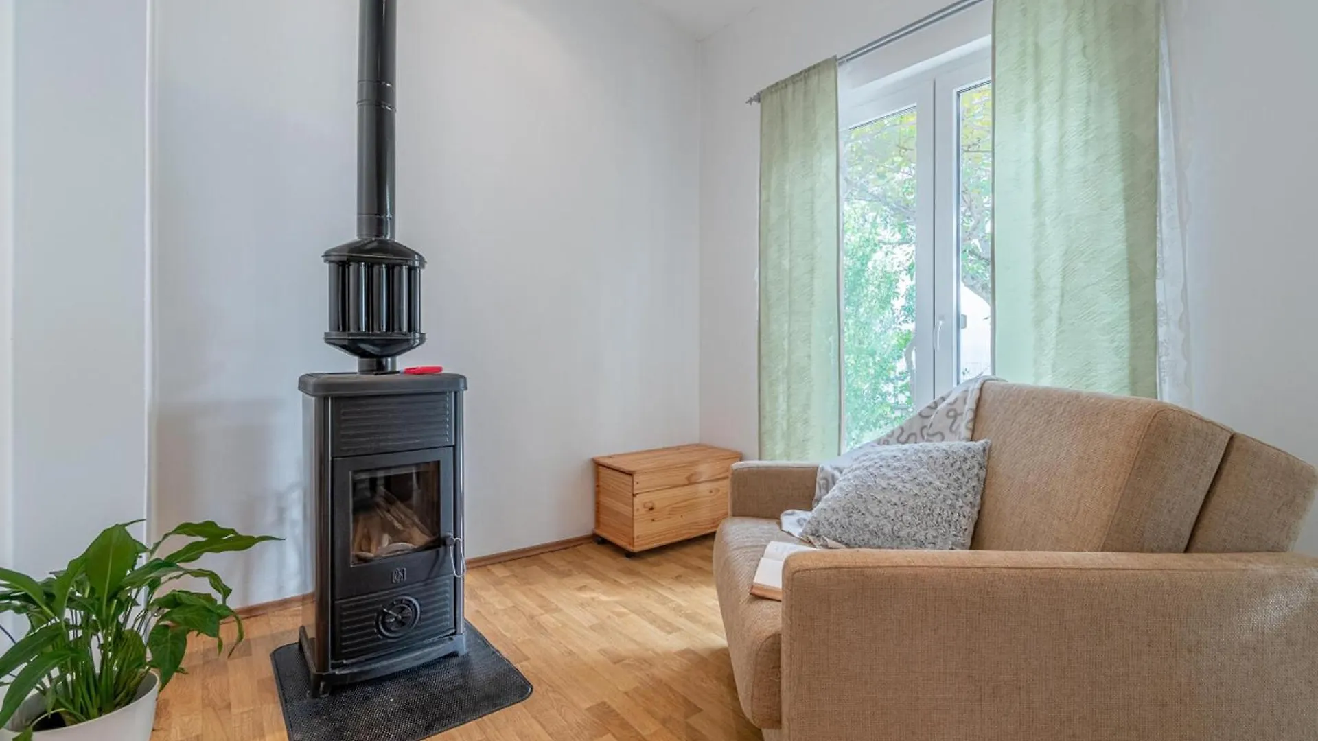 3 Bedroom Cozy Home In Zminj