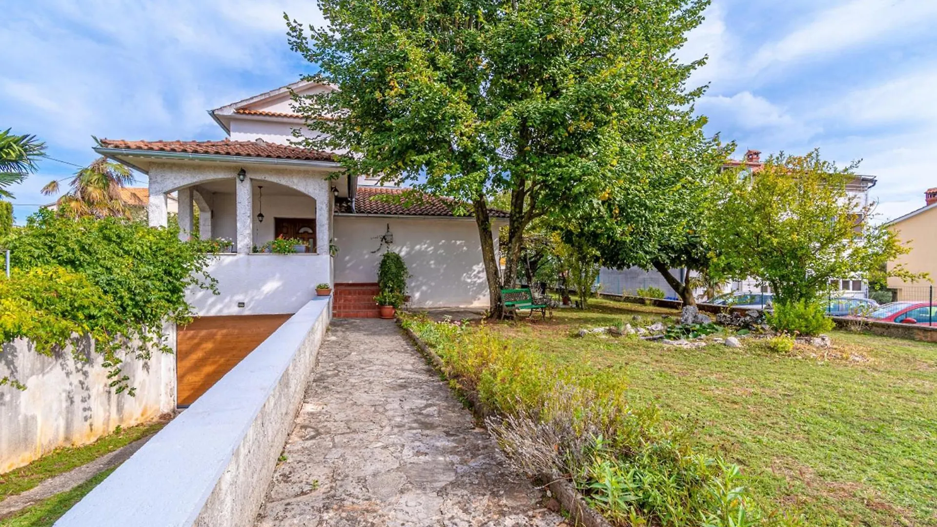 Holiday home 3 Bedroom Cozy Home In Zminj