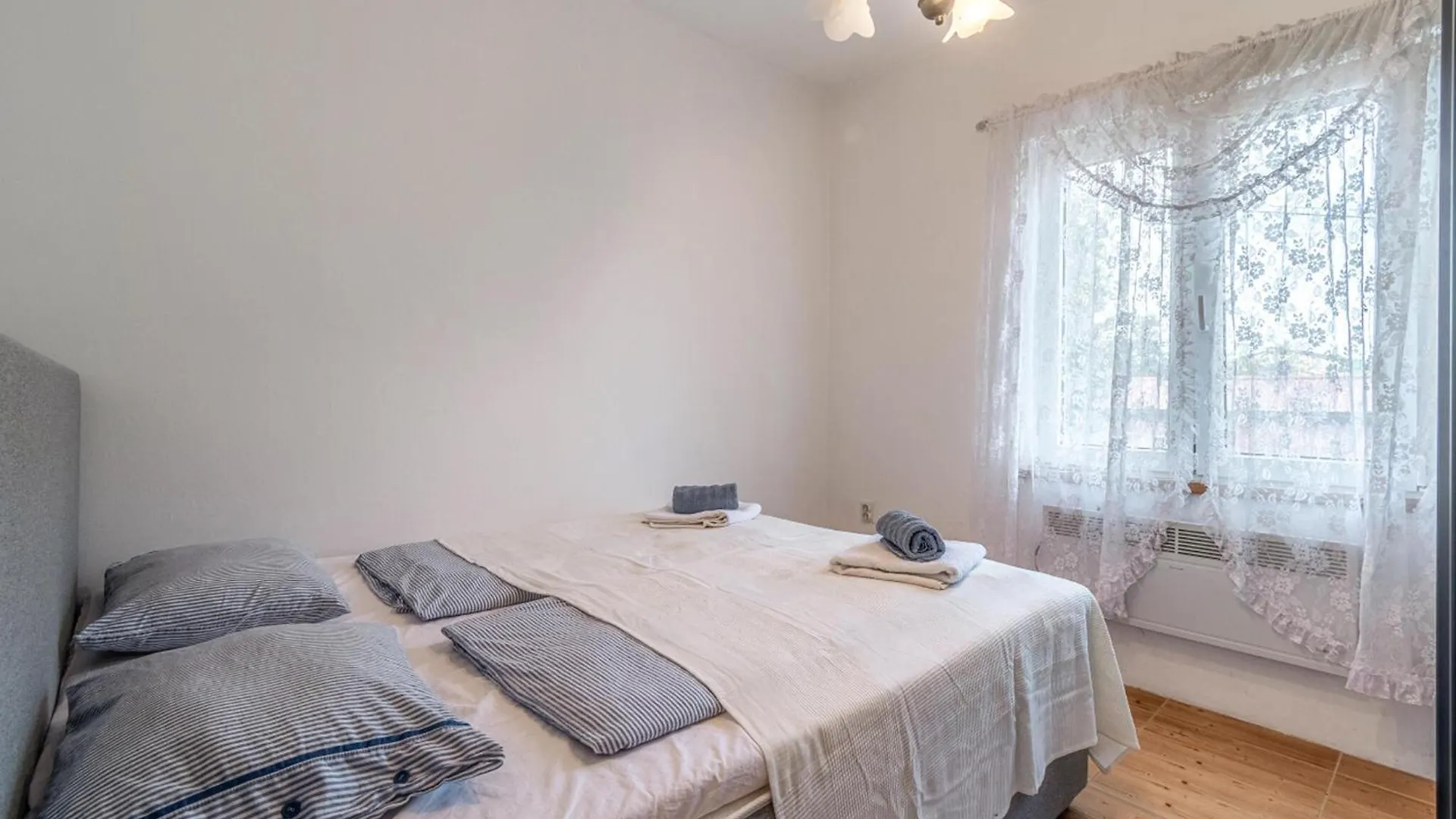 3 Bedroom Cozy Home In Zminj Holiday home